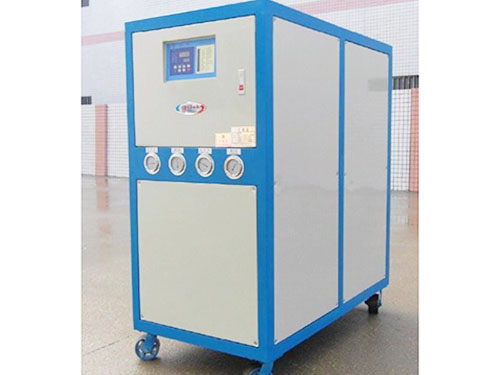  工業冷水機廠家怎樣介紹低溫冷水機組的類別？